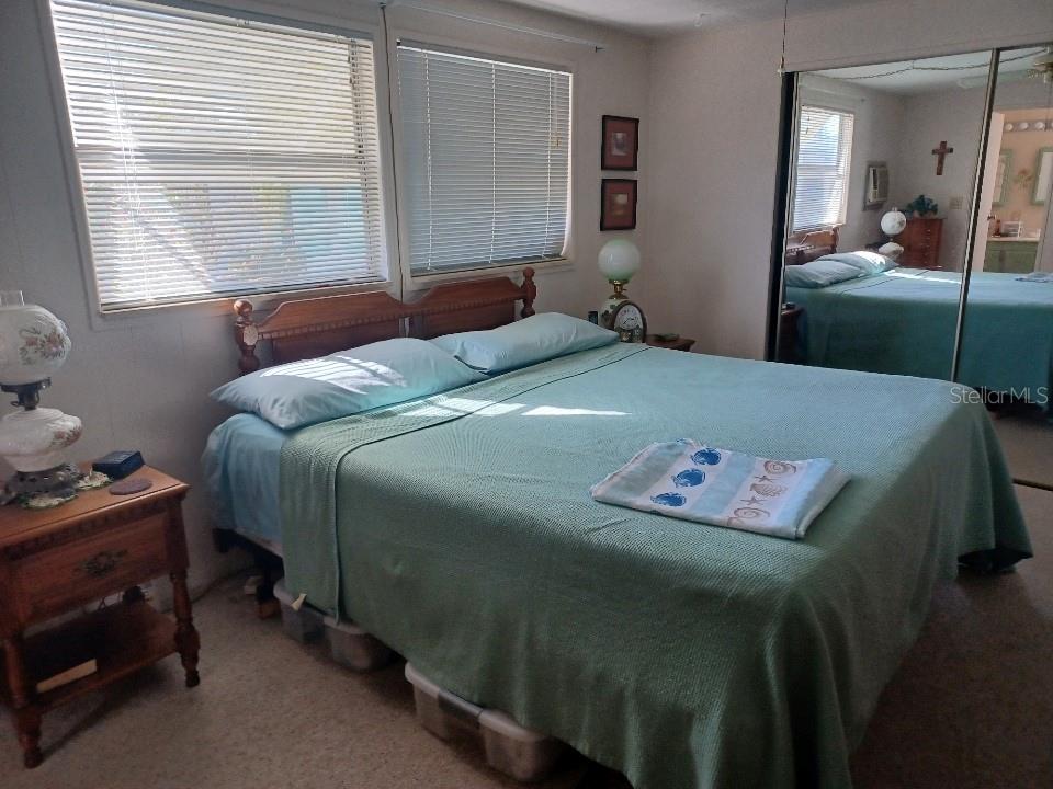 200 WATERFRONT DR, LEESBURG, FL, 34748