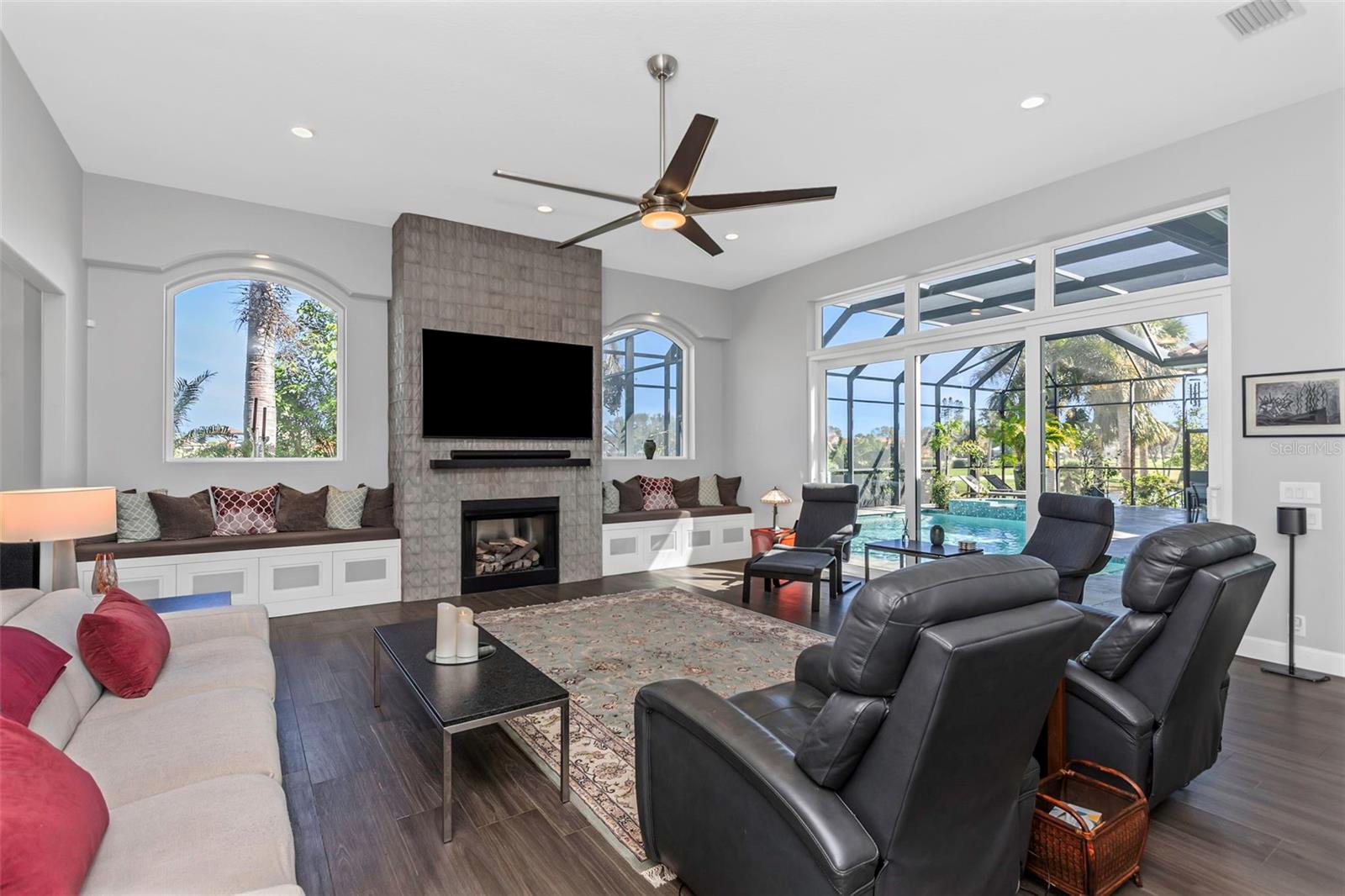 6305 PASADENA POINT BLVD, GULFPORT, FL, 33707