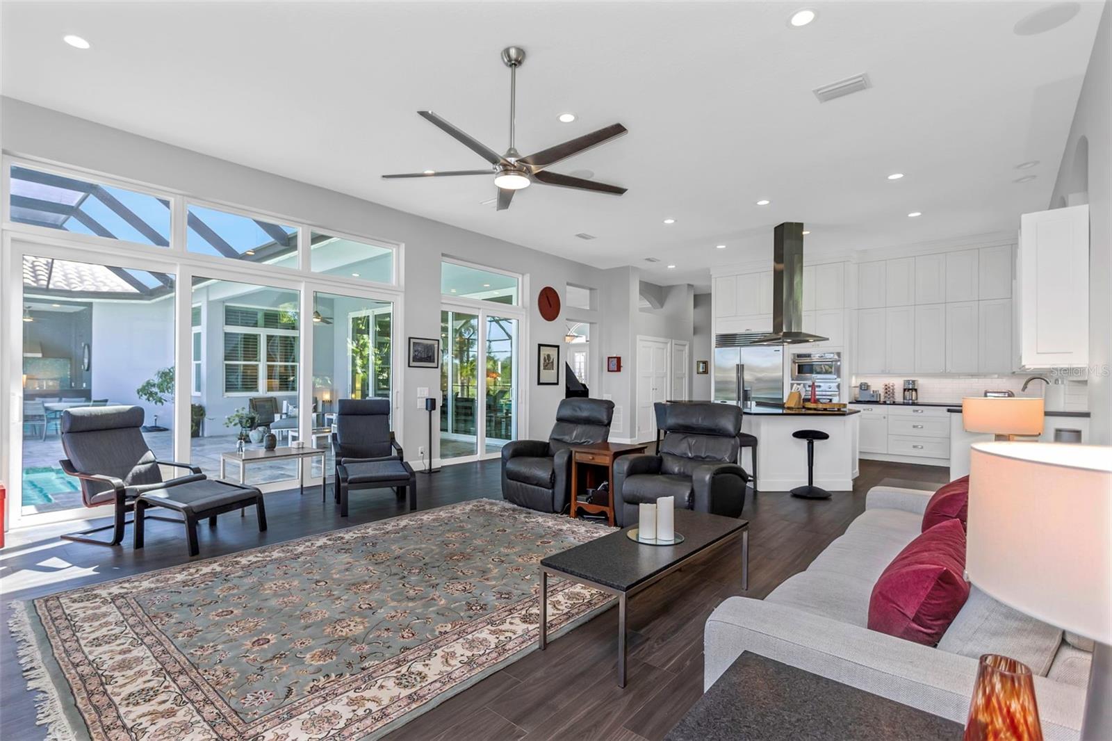 6305 PASADENA POINT BLVD, GULFPORT, FL, 33707