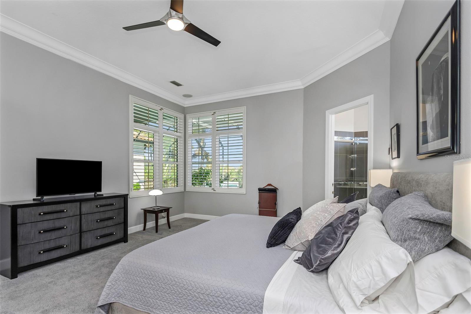 6305 PASADENA POINT BLVD, GULFPORT, FL, 33707