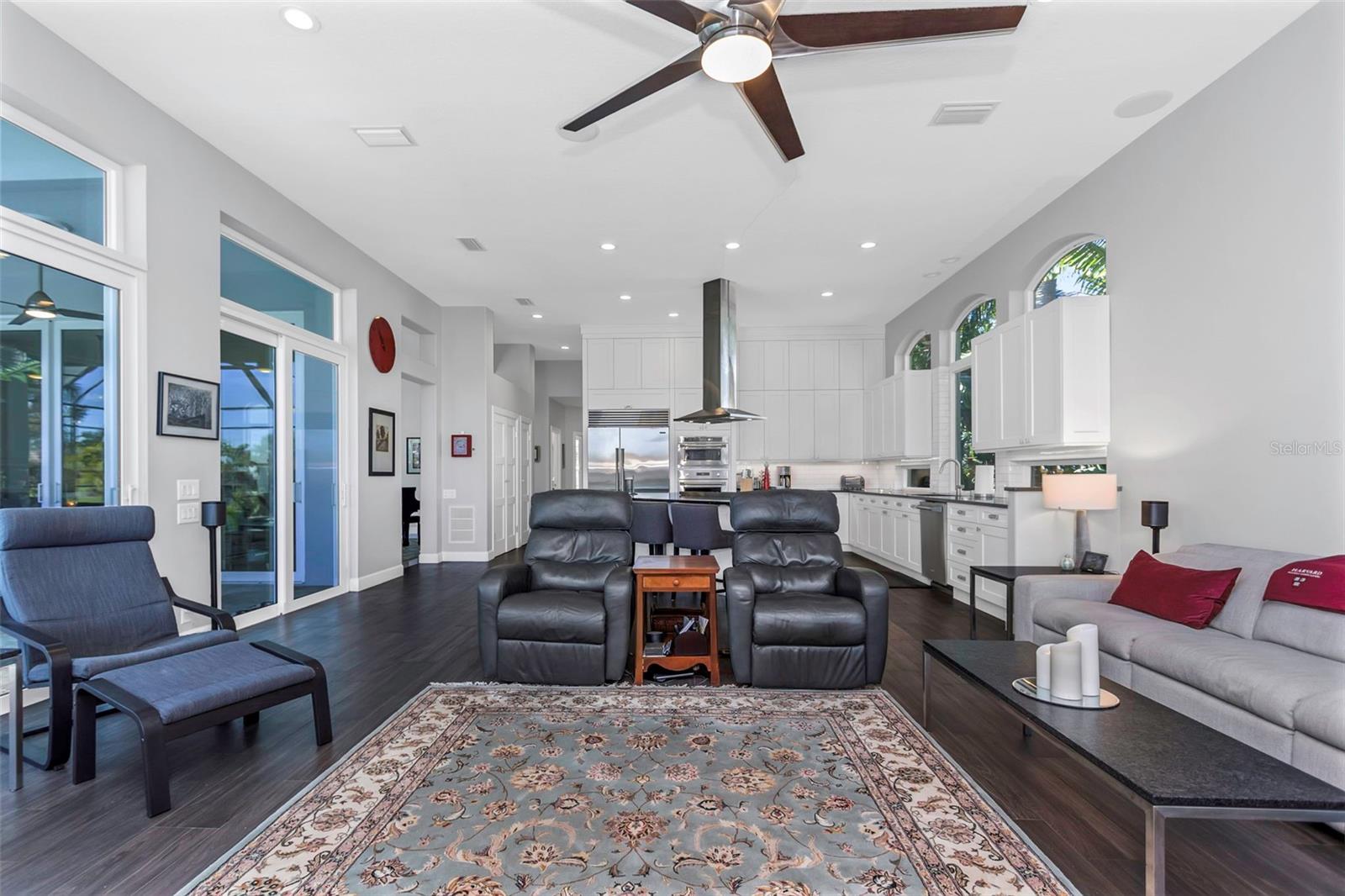 6305 PASADENA POINT BLVD, GULFPORT, FL, 33707