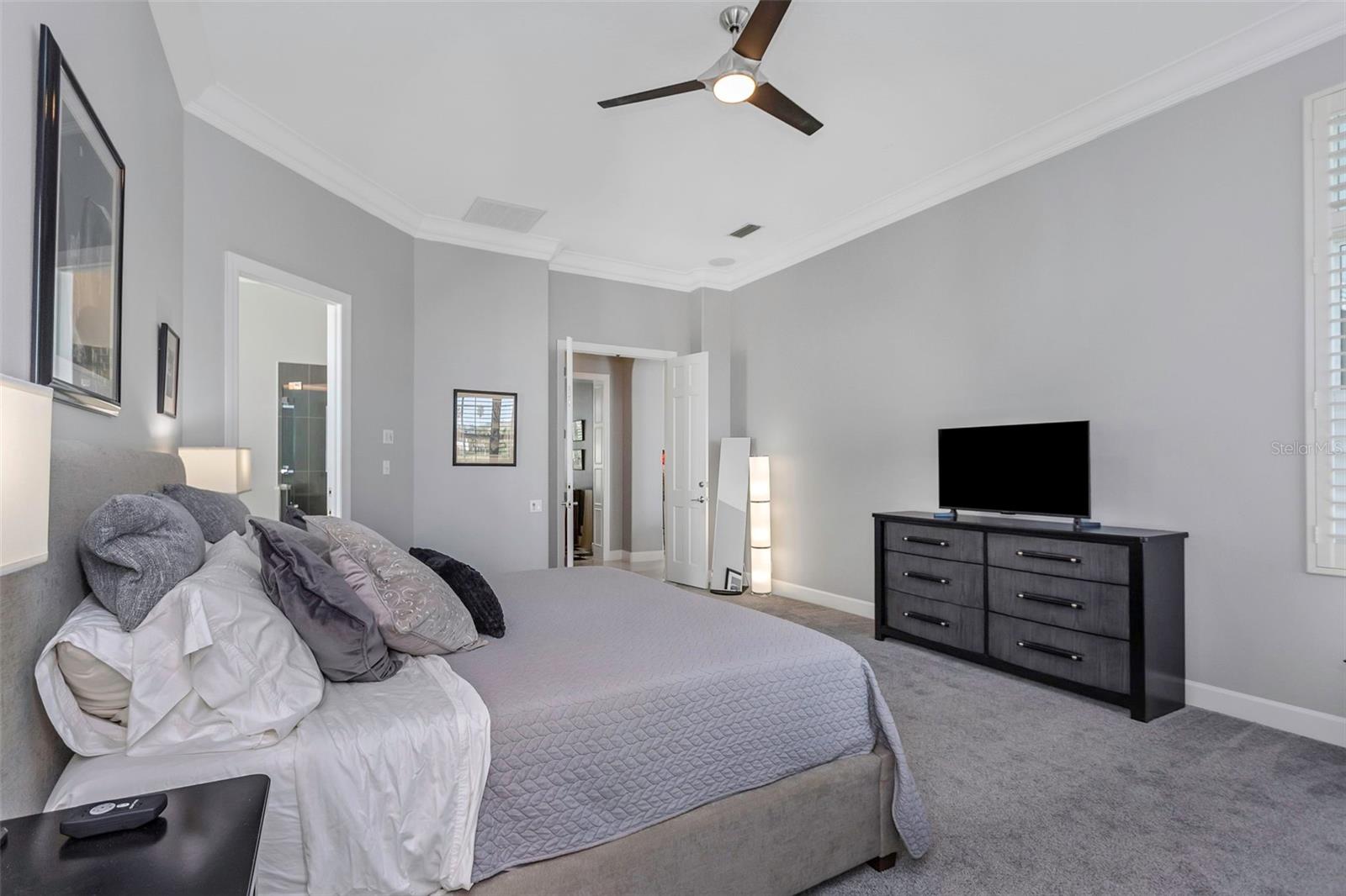 6305 PASADENA POINT BLVD, GULFPORT, FL, 33707