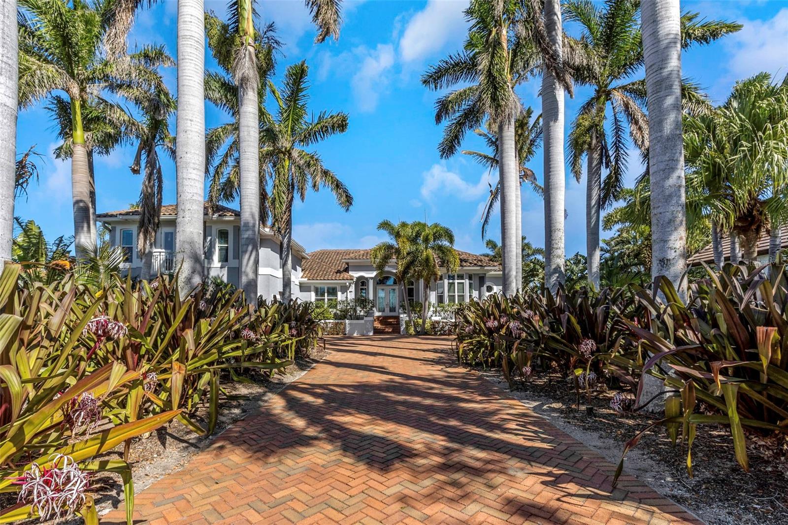 6305 PASADENA POINT BLVD, GULFPORT, FL, 33707