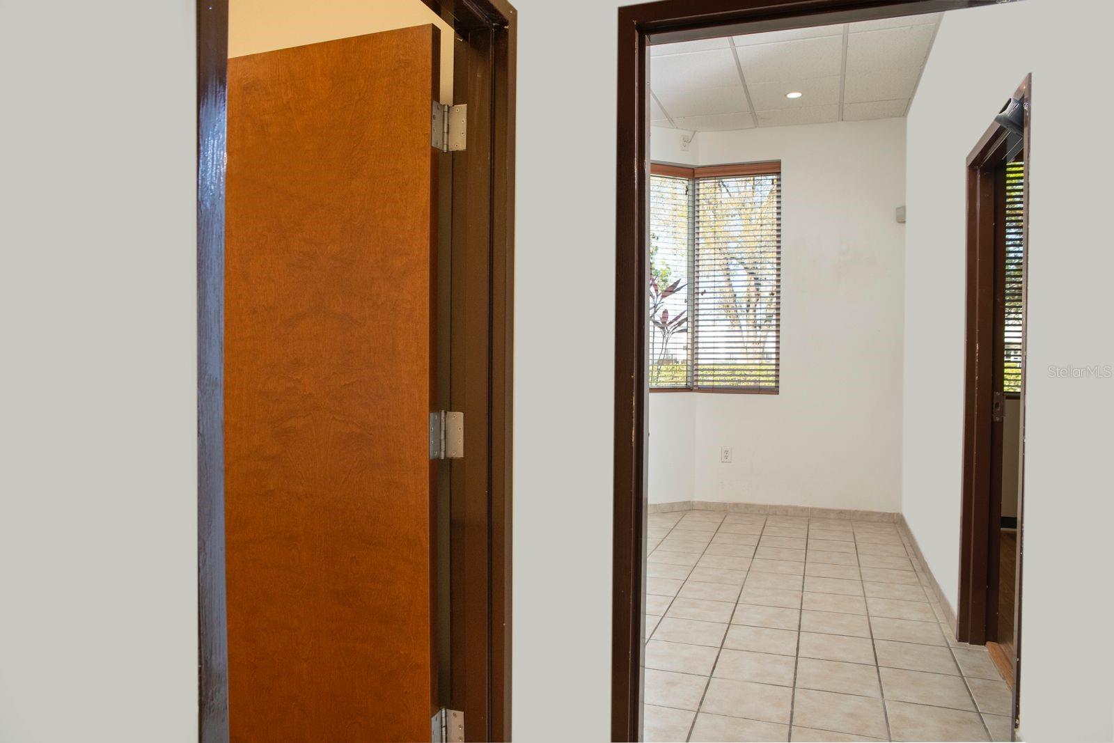 7901 KINGSPOINTE PKWY #30, ORLANDO, FL, 32819