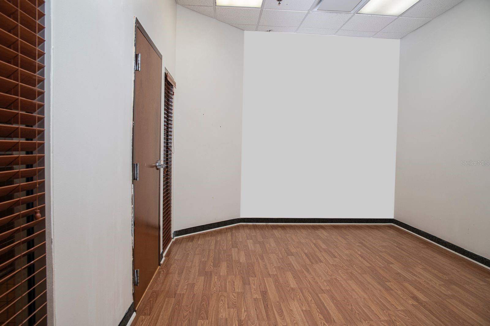 7901 KINGSPOINTE PKWY #30, ORLANDO, FL, 32819