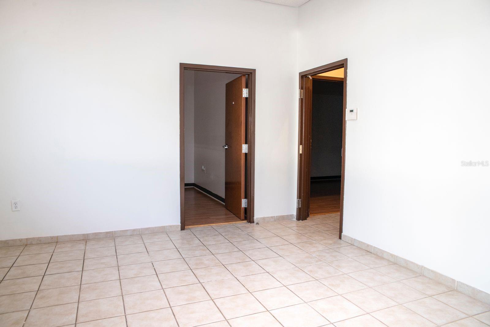 7901 KINGSPOINTE PKWY #30, ORLANDO, FL, 32819