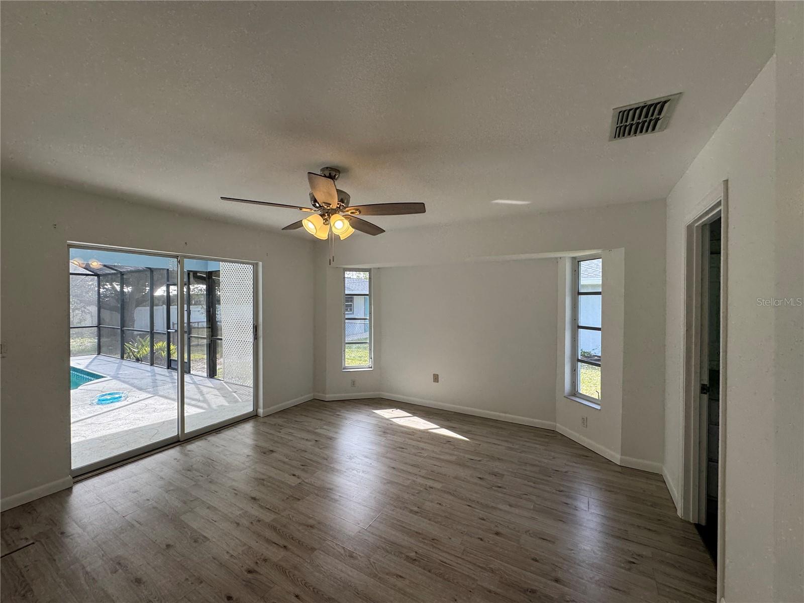 825 DOLPHIN AVE NW, PORT CHARLOTTE, FL, 33948