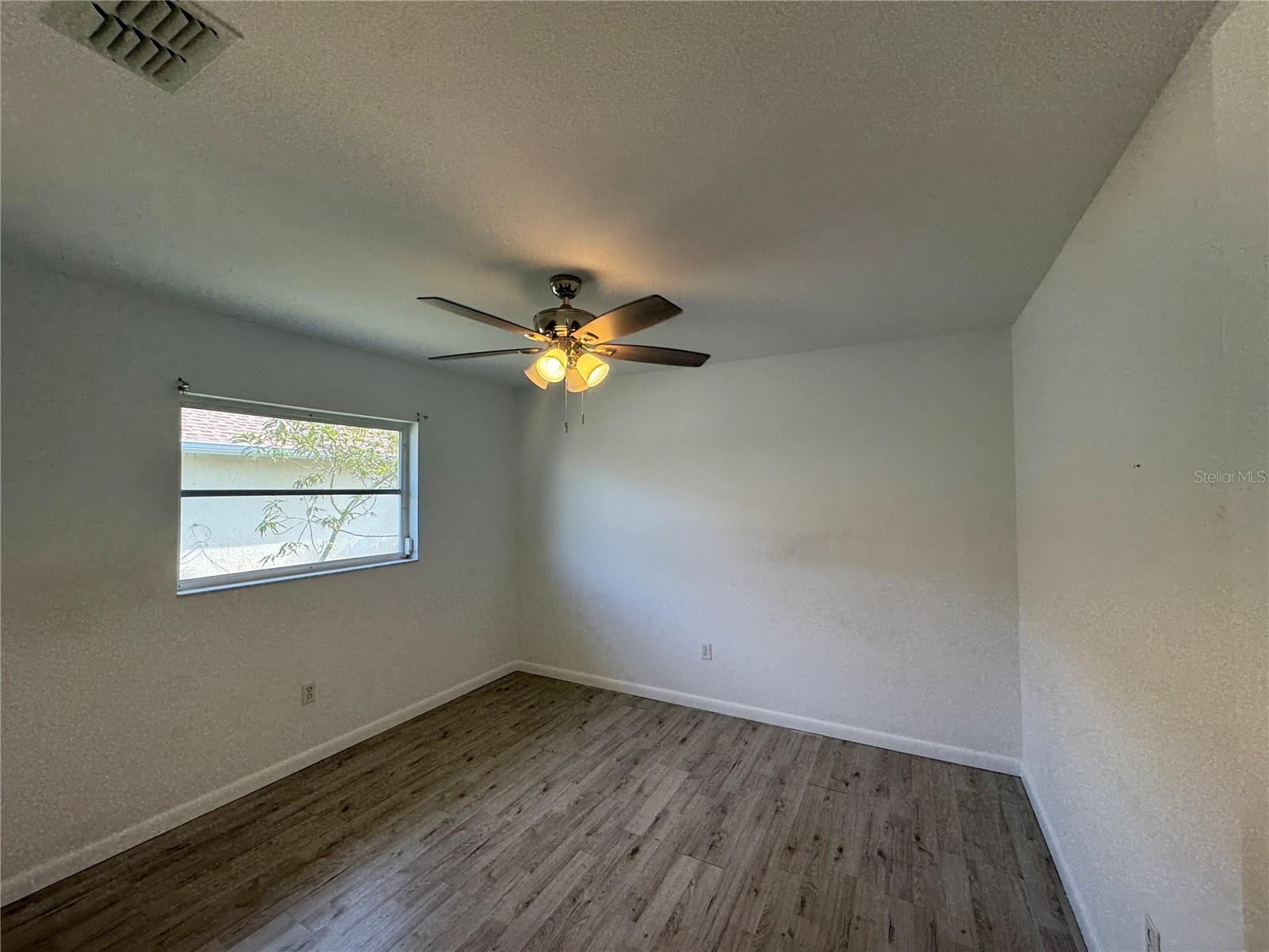 825 DOLPHIN AVE NW, PORT CHARLOTTE, FL, 33948