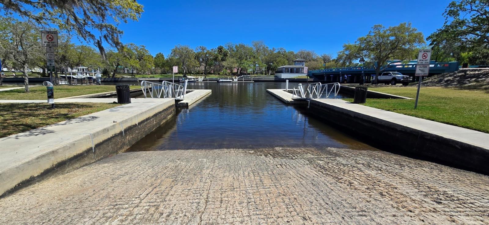 5748 MASSACHUSETTS AVE, NEW PORT RICHEY, FL, 34652