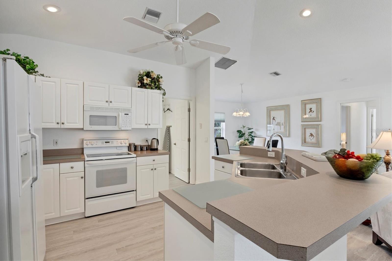 9089 BANTRY BAY BLVD, ENGLEWOOD, FL, 34224