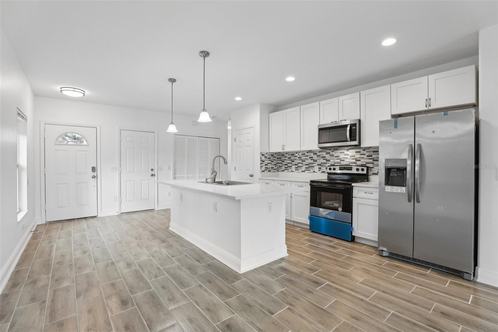 2206 W PINE ST, ORLANDO, FL, 32805