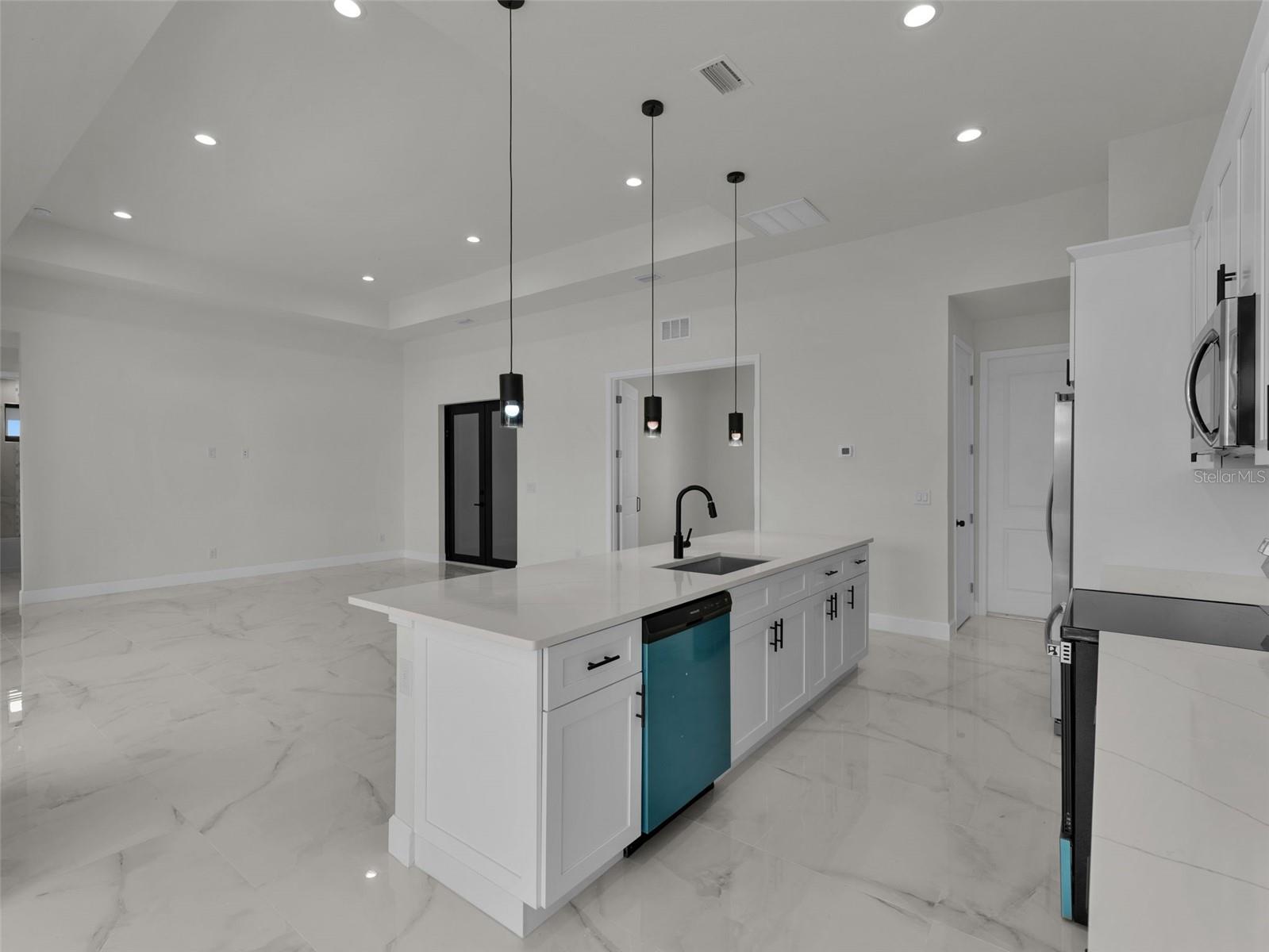 14207 FORT WORTH CIR, PORT CHARLOTTE, FL, 33981