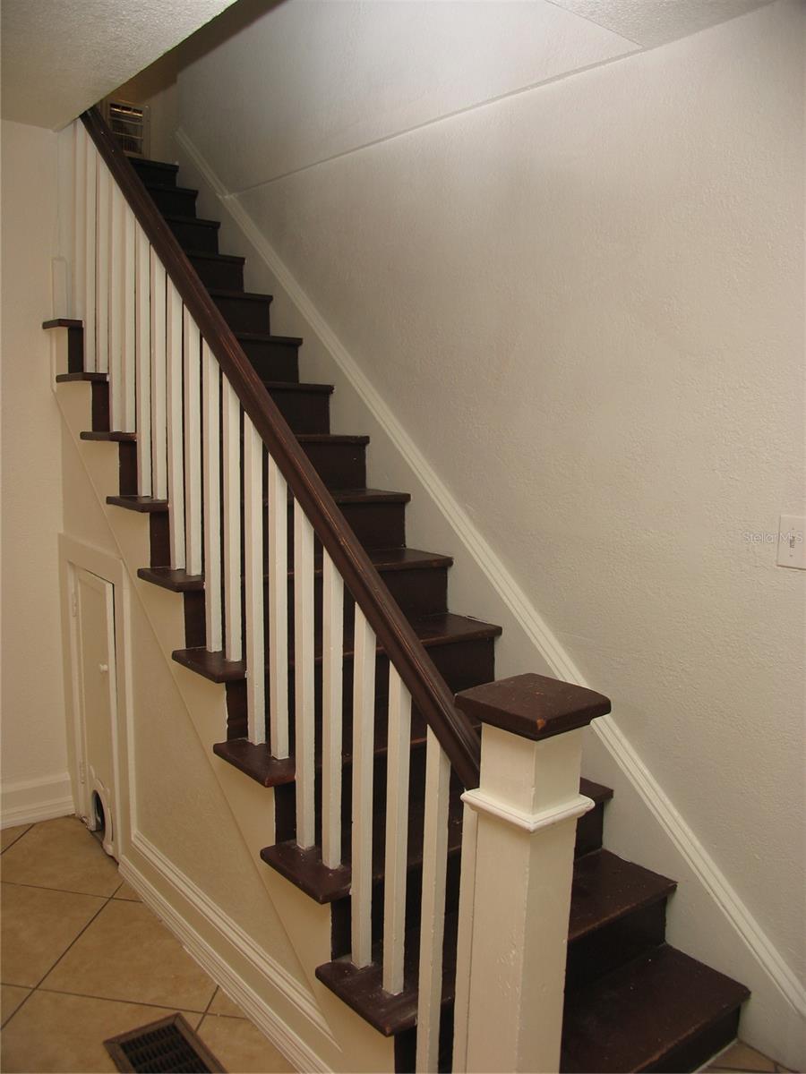 204 EDGEWOOD AVE, CRESCENT CITY, FL, 32112