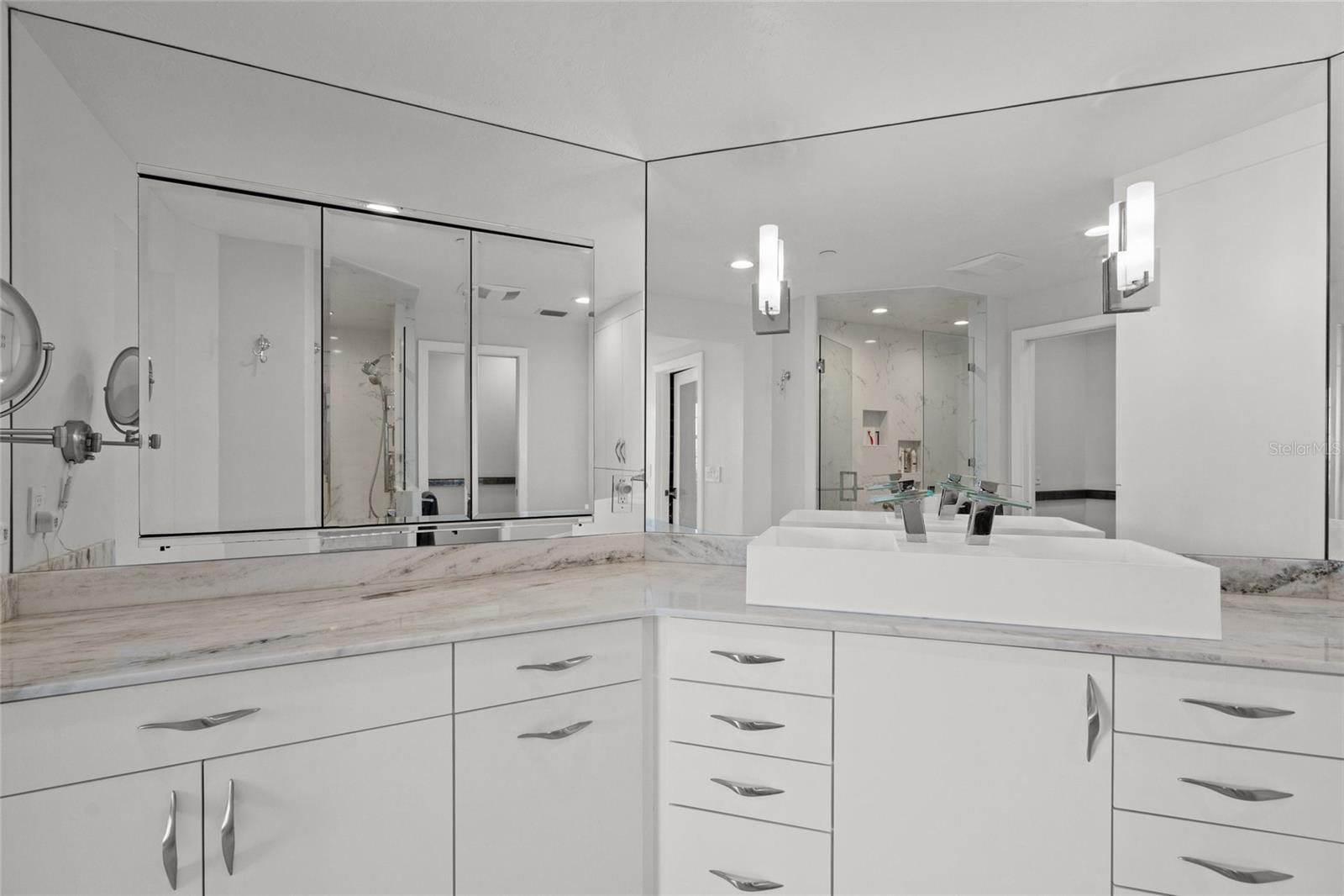 1280 DOLPHIN BAY WAY #402, SARASOTA, FL, 34242