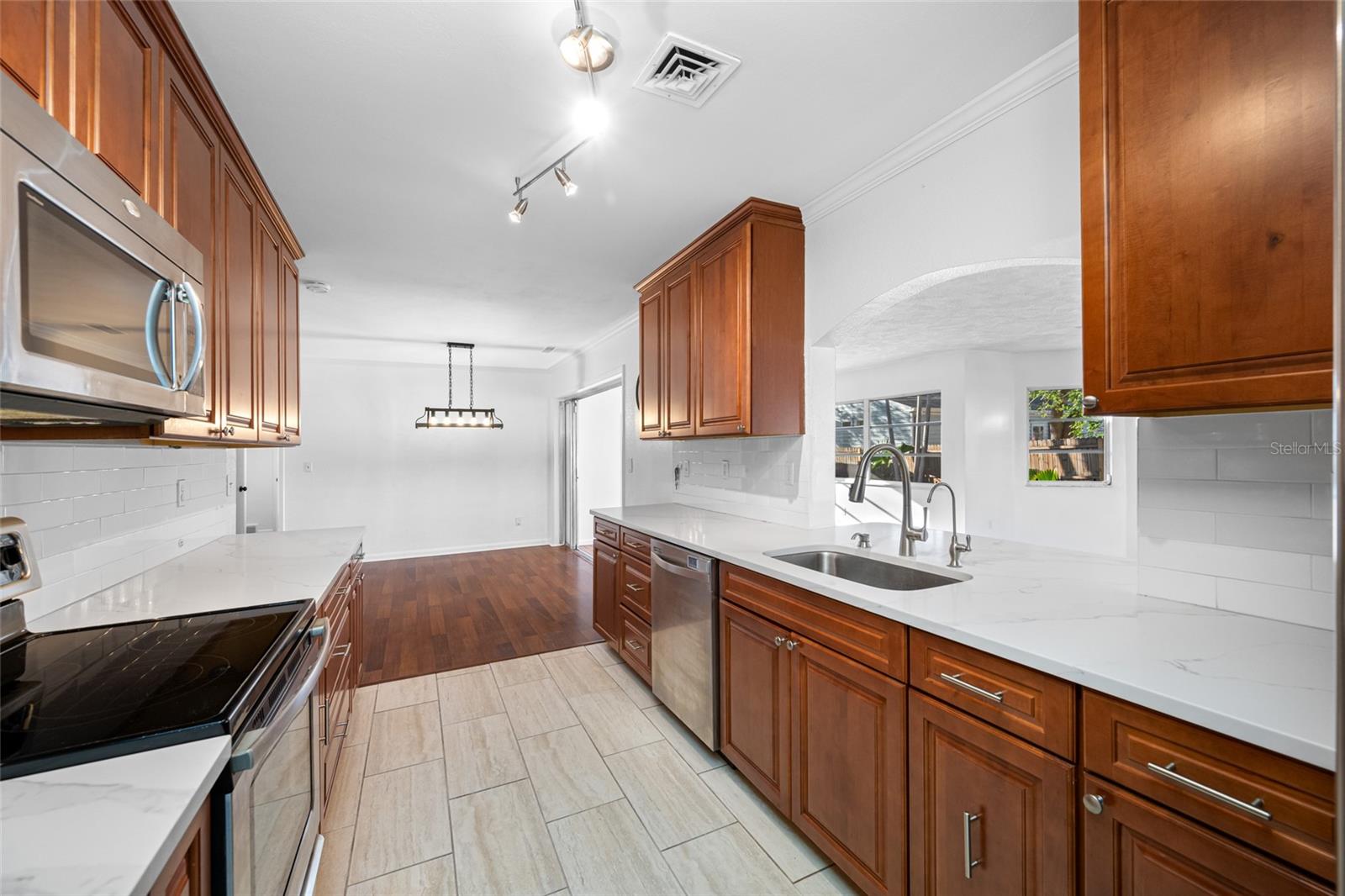 1540 WALNUT ST, CLEARWATER, FL, 33755