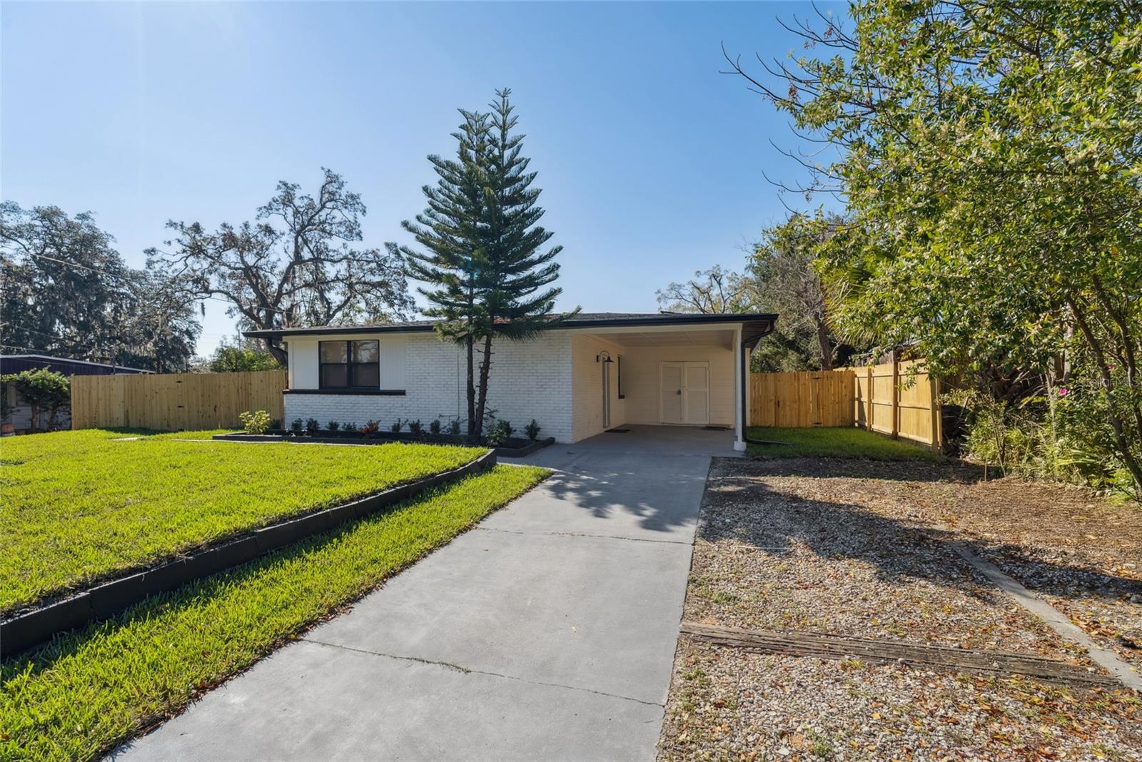 205 MISSION HILLS AVE, TEMPLE TERRACE, FL, 33617