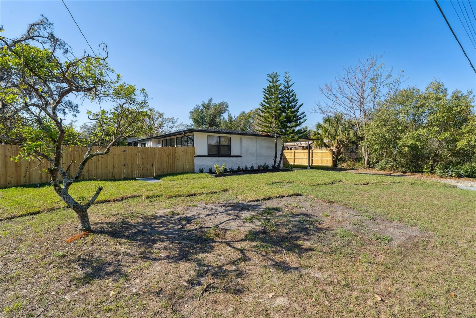 205 MISSION HILLS AVE, TEMPLE TERRACE, FL, 33617