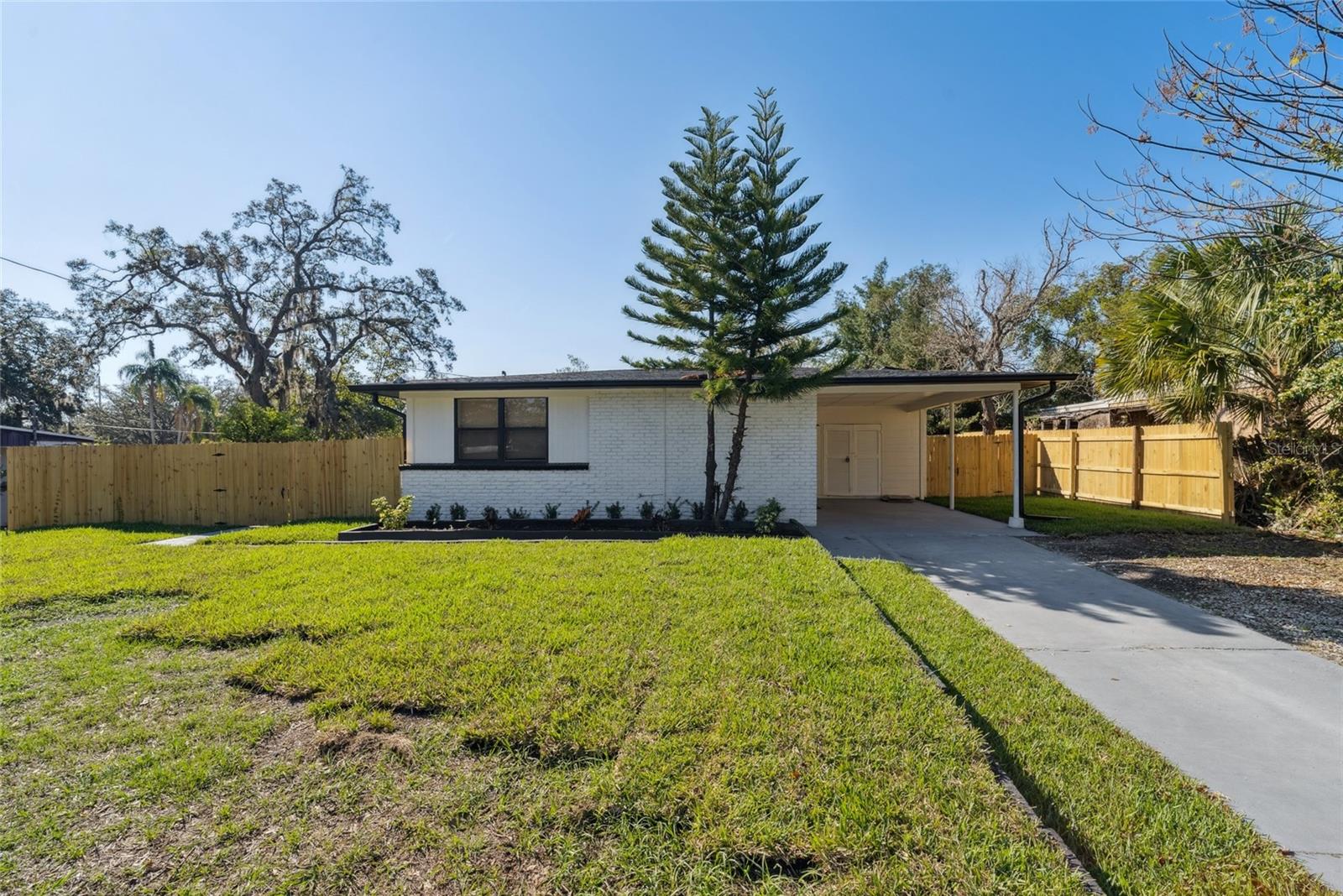 205 MISSION HILLS AVE, TEMPLE TERRACE, FL, 33617