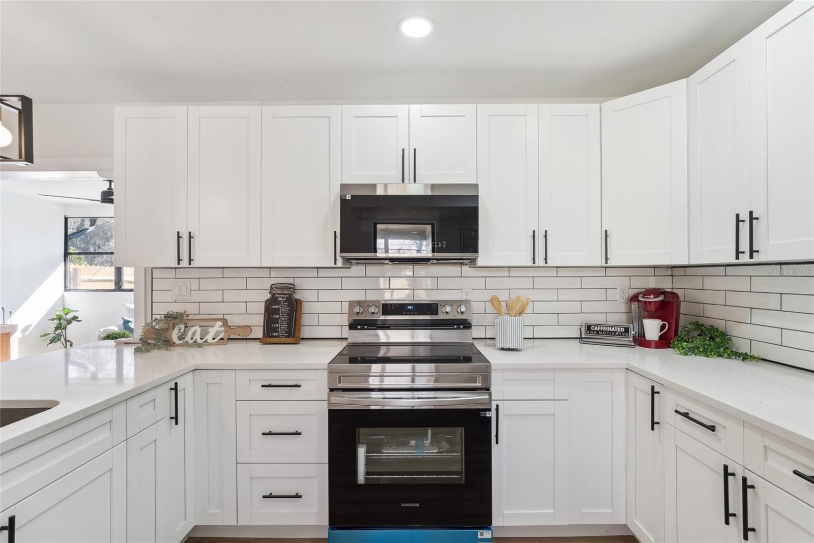 205 MISSION HILLS AVE, TEMPLE TERRACE, FL, 33617