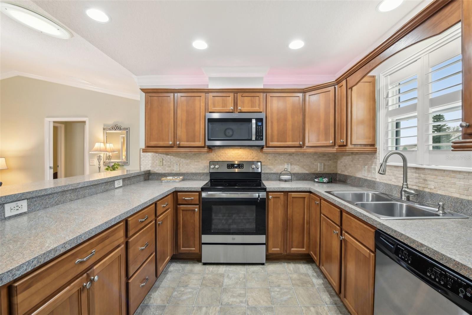 853 ABACO PATH, THE VILLAGES, FL, 32163