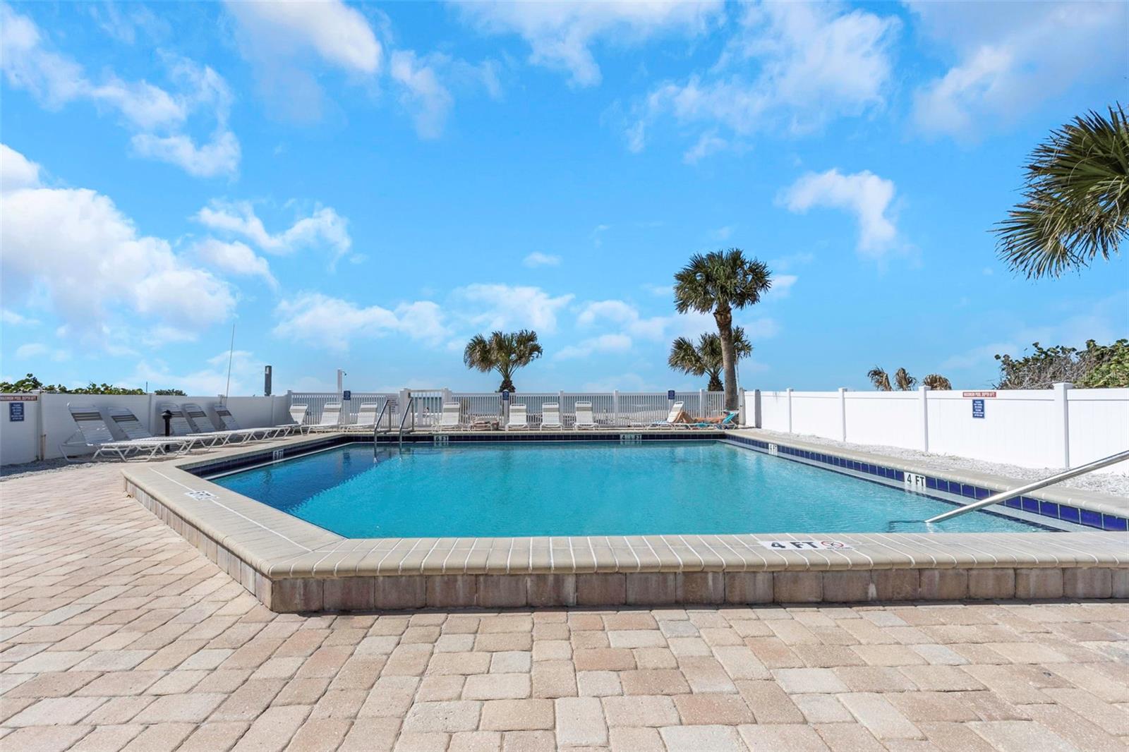 1300 GULF BLVD #202, INDIAN ROCKS BEACH, FL, 33785