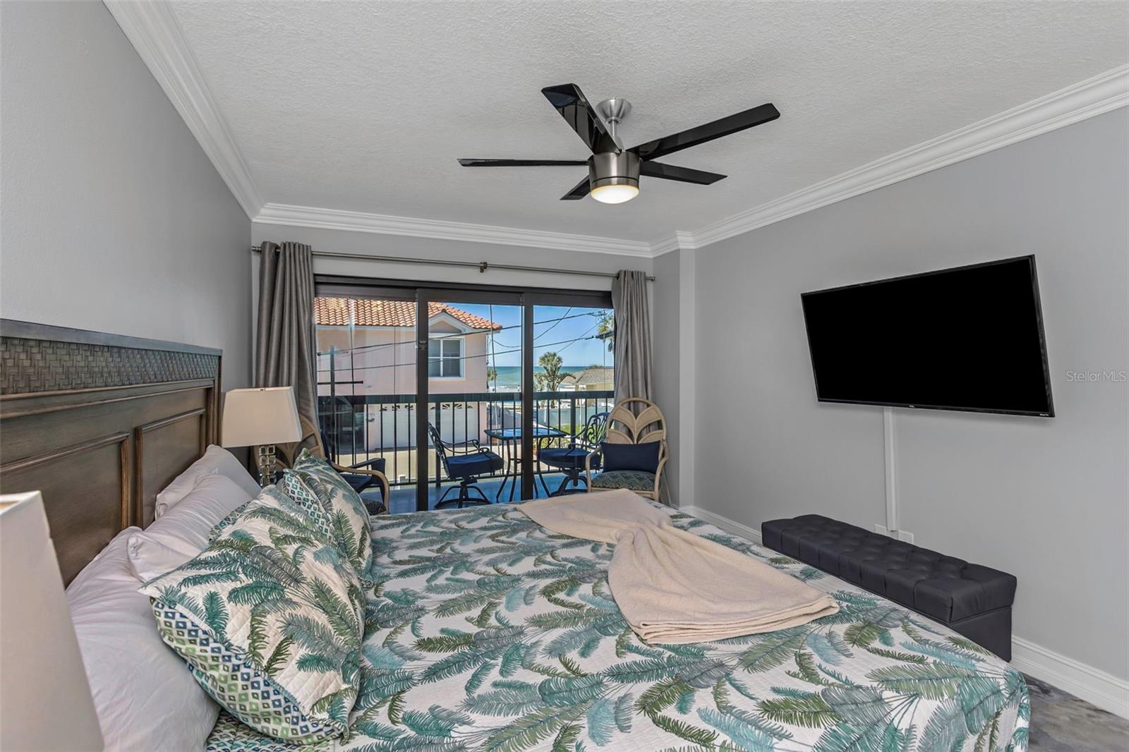 1300 GULF BLVD #202, INDIAN ROCKS BEACH, FL, 33785