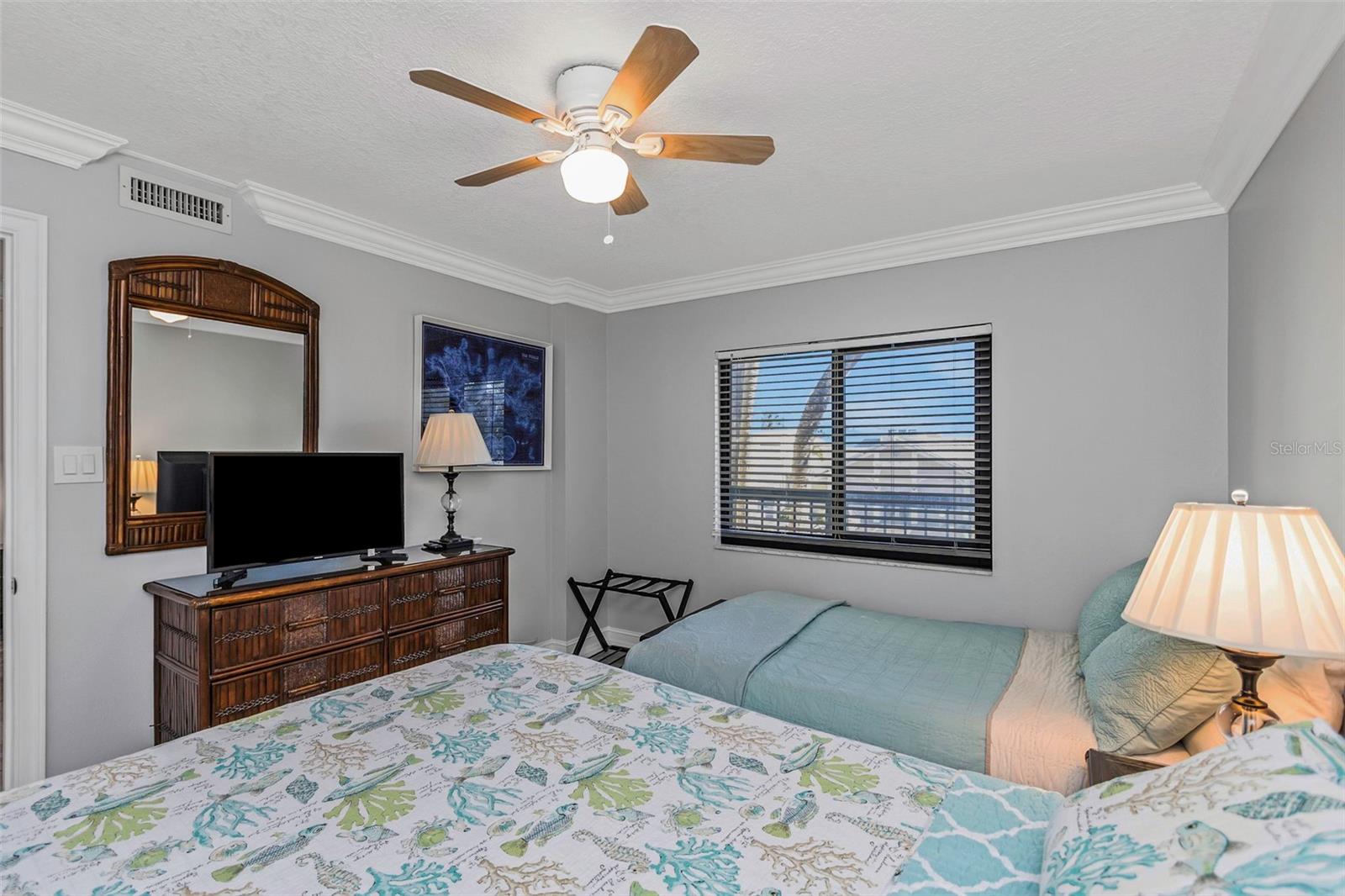 1300 GULF BLVD #202, INDIAN ROCKS BEACH, FL, 33785