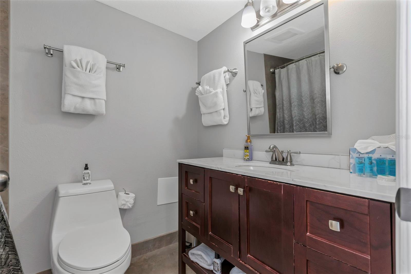 1300 GULF BLVD #202, INDIAN ROCKS BEACH, FL, 33785