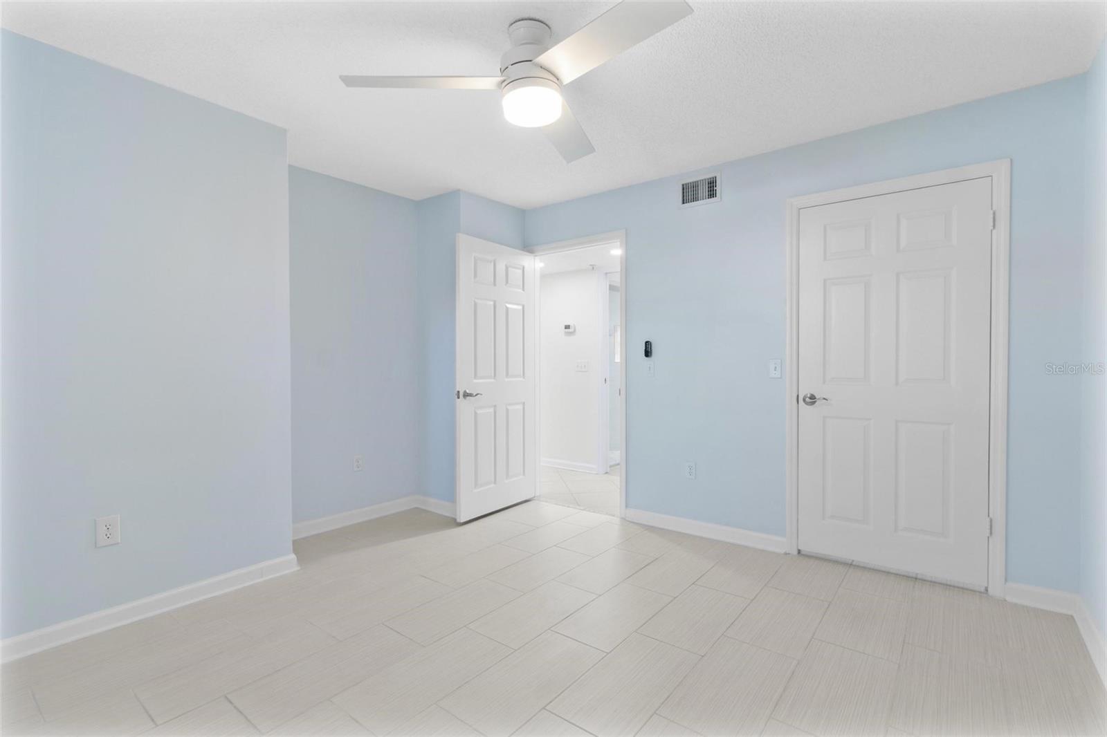 2400 FEATHER SOUND DR #214, CLEARWATER, FL, 33762