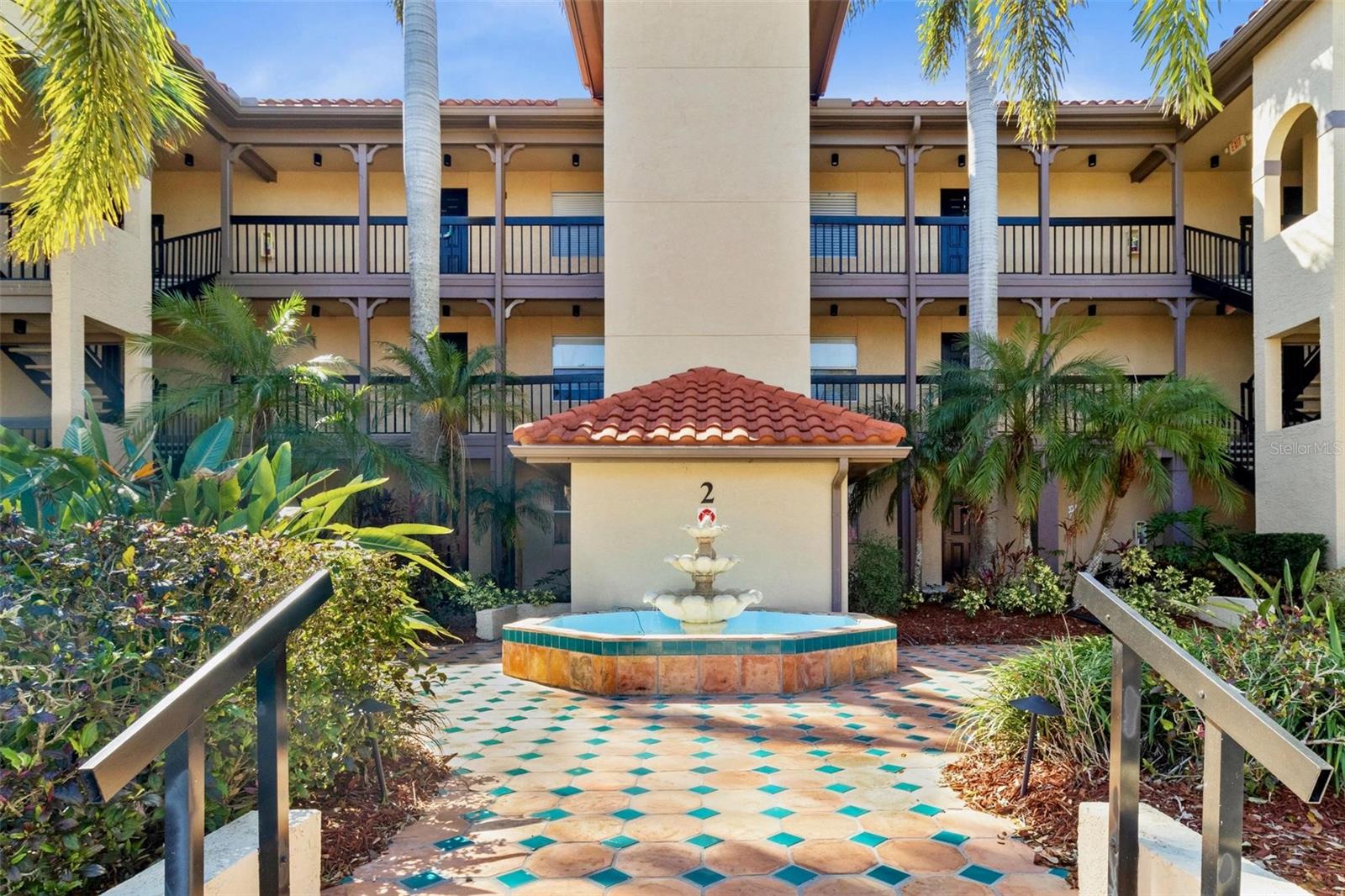 2400 FEATHER SOUND DR #214, CLEARWATER, FL, 33762