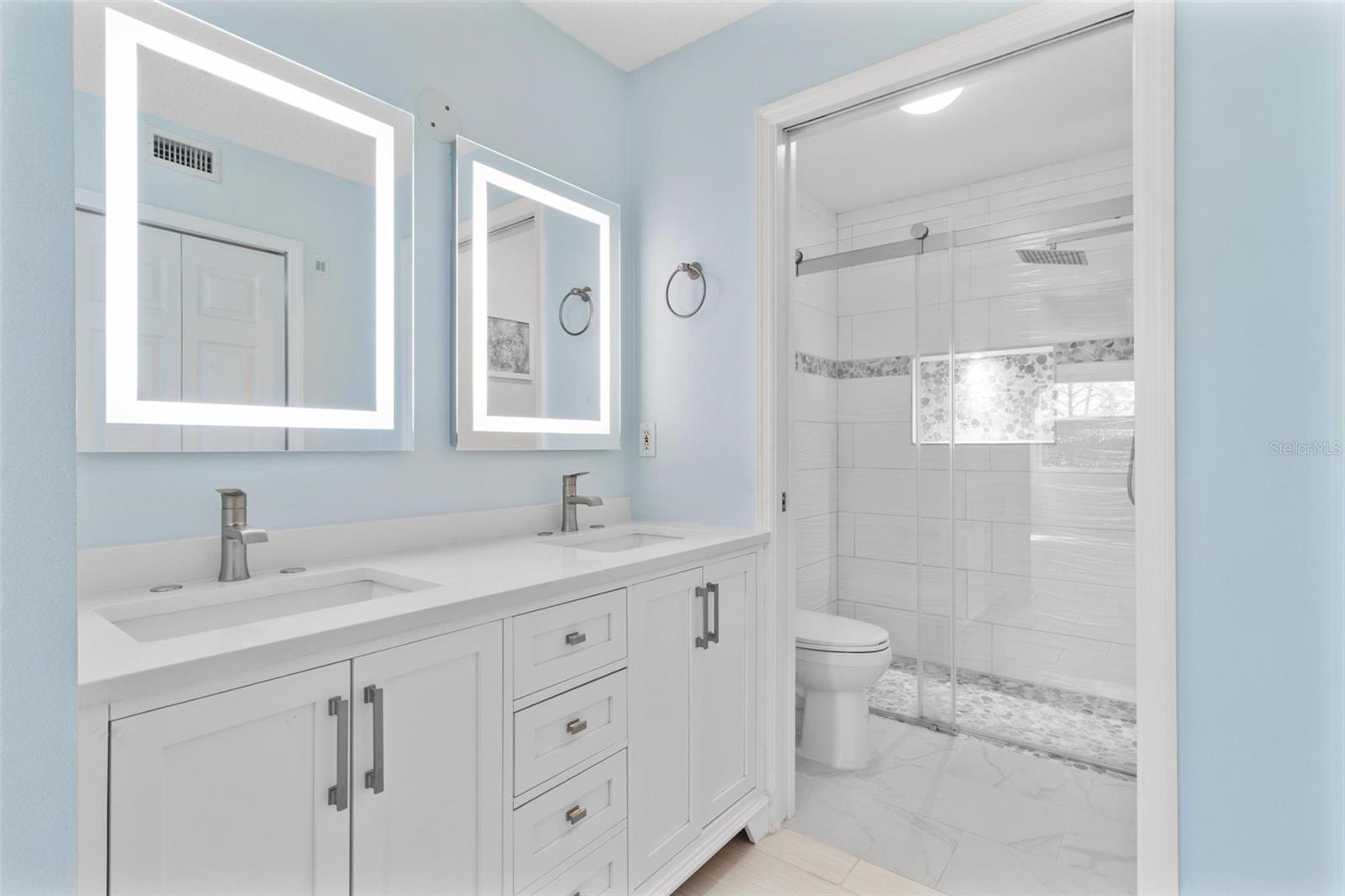 2400 FEATHER SOUND DR #214, CLEARWATER, FL, 33762