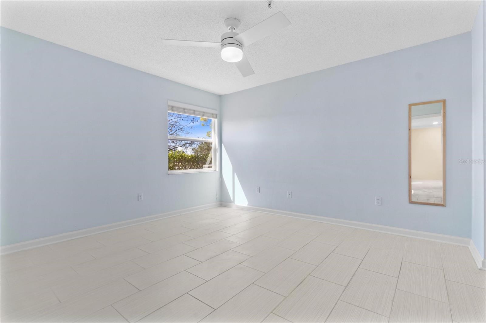 2400 FEATHER SOUND DR #214, CLEARWATER, FL, 33762