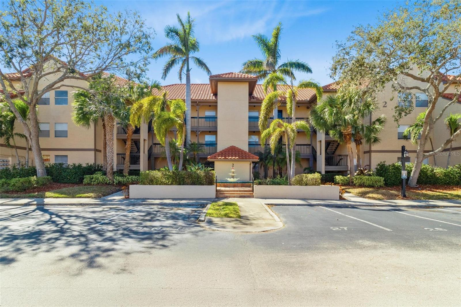 2400 FEATHER SOUND DR #214, CLEARWATER, FL, 33762