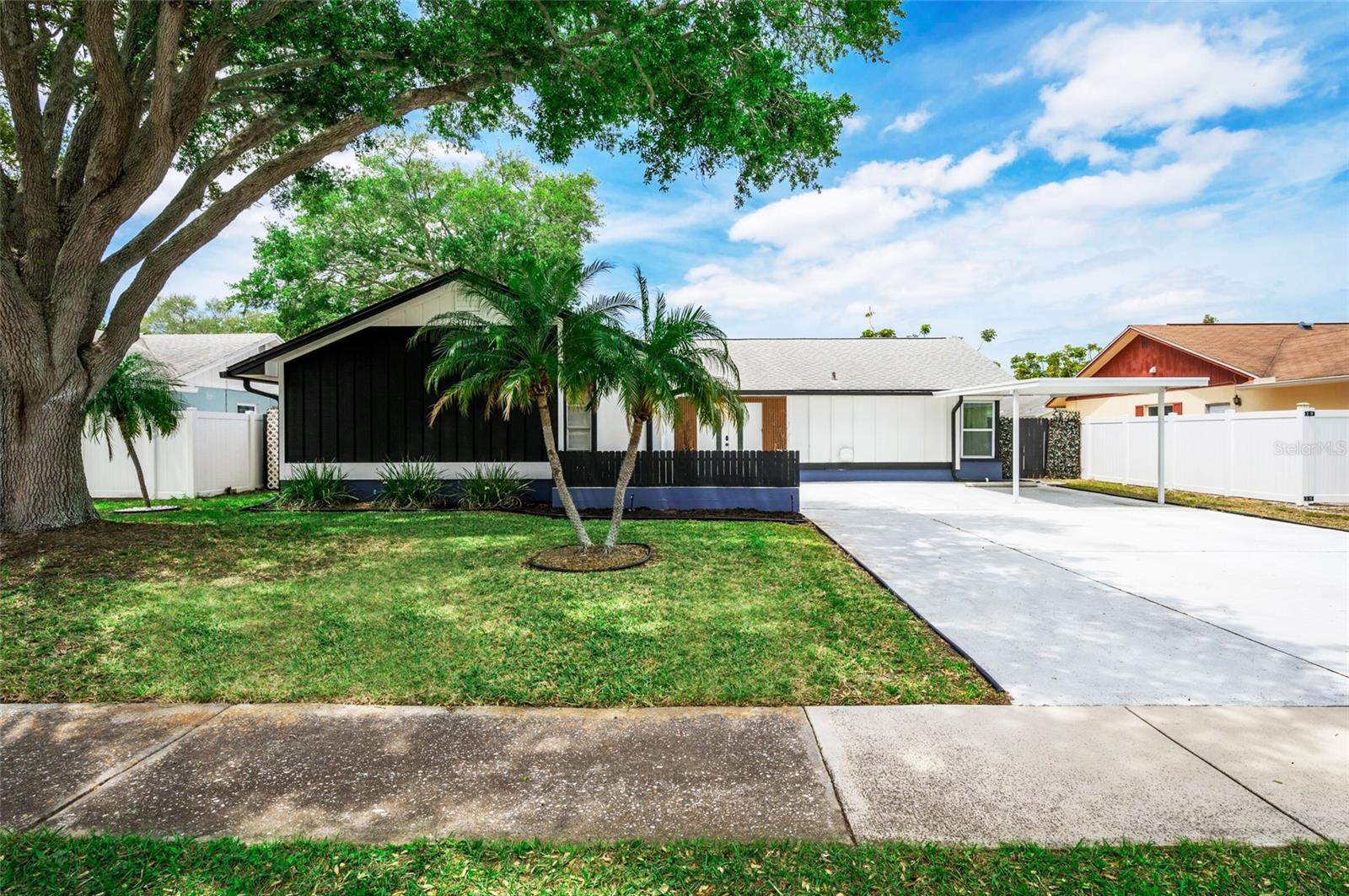 10064 82ND ST, SEMINOLE, FL, 33777