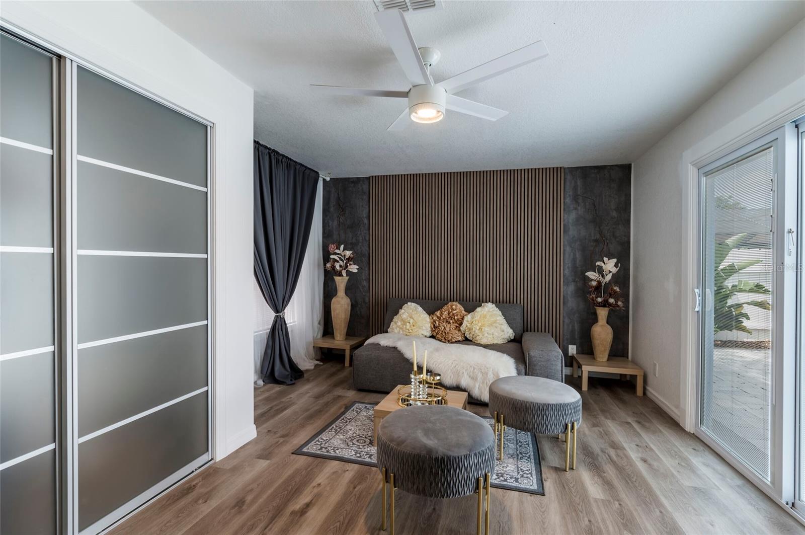 10064 82ND ST, SEMINOLE, FL, 33777