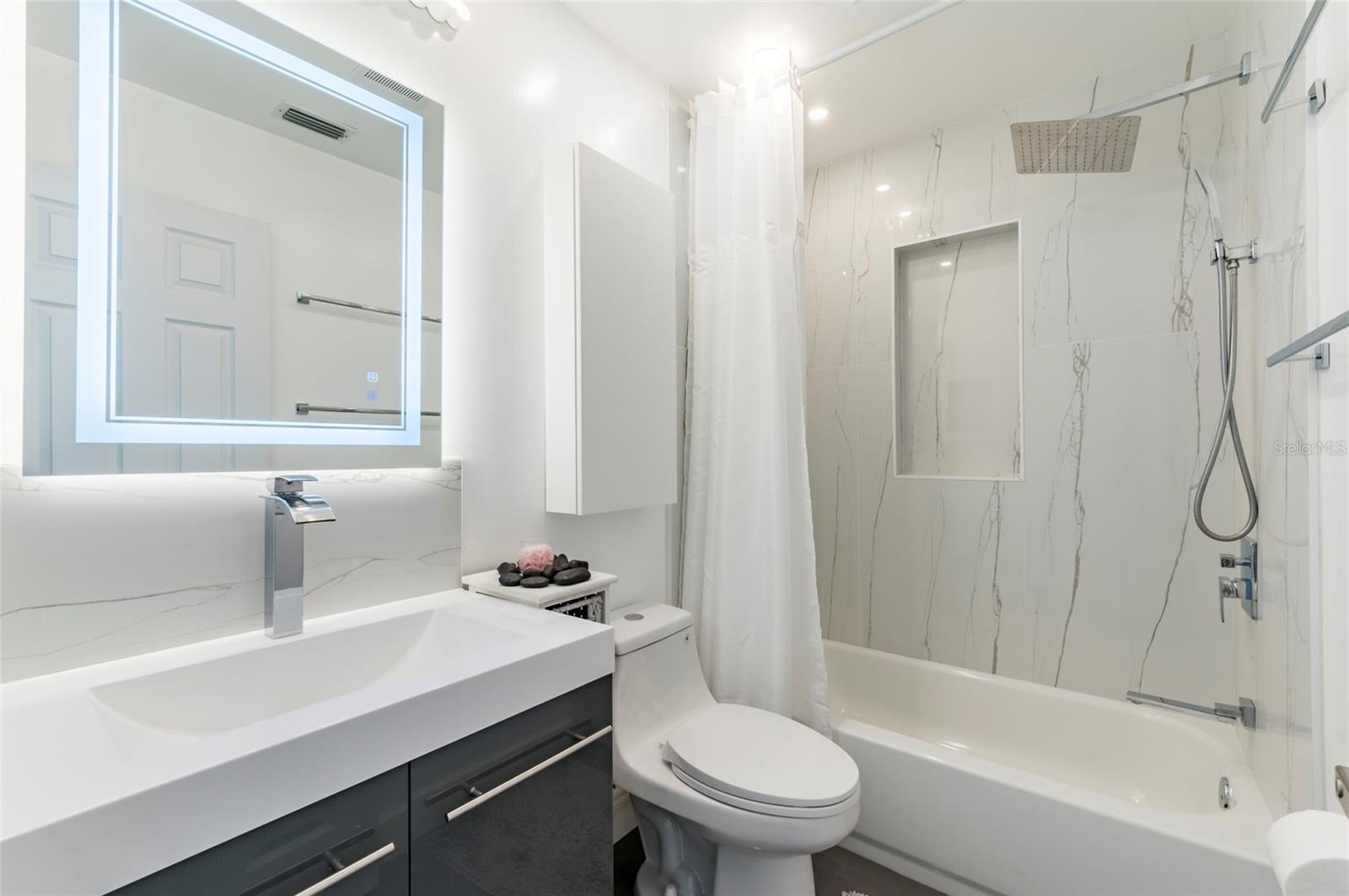 10064 82ND ST, SEMINOLE, FL, 33777