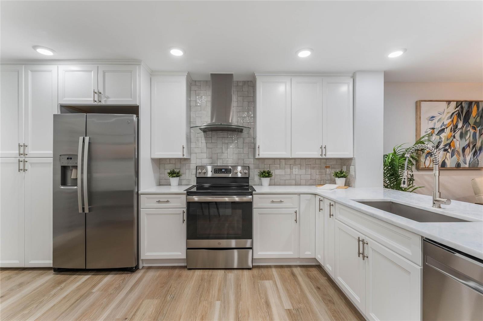 1055 KENSINGTON PARK DR #111, ALTAMONTE SPRINGS, FL, 32714