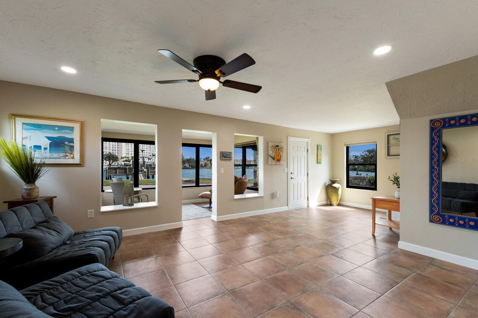 1915 RIVERVIEW BLVD, BRADENTON, FL, 34205