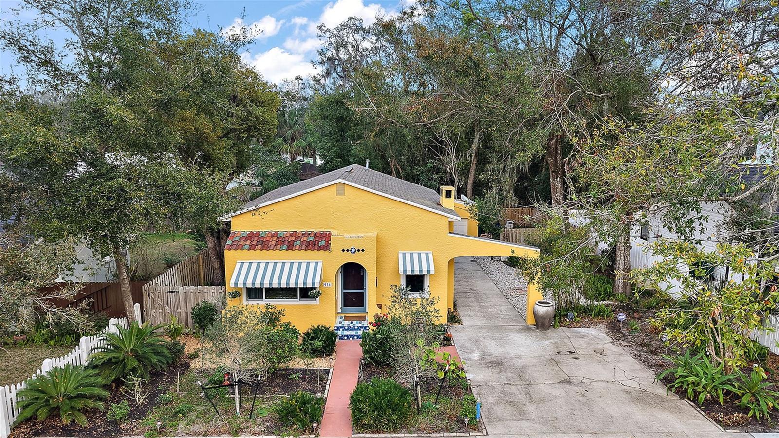 936 N ALEXANDER ST, MOUNT DORA, FL, 32757