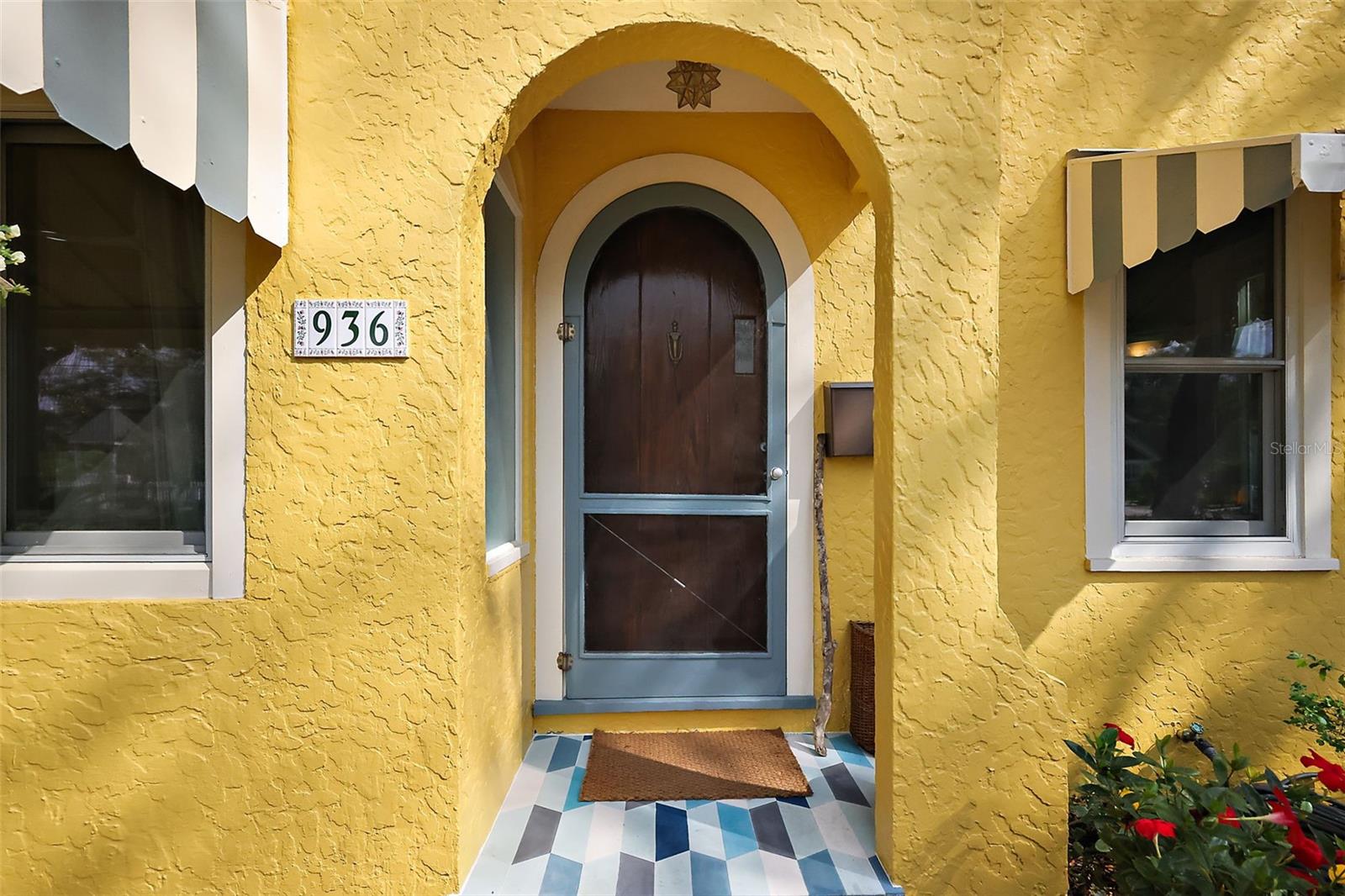 936 N ALEXANDER ST, MOUNT DORA, FL, 32757