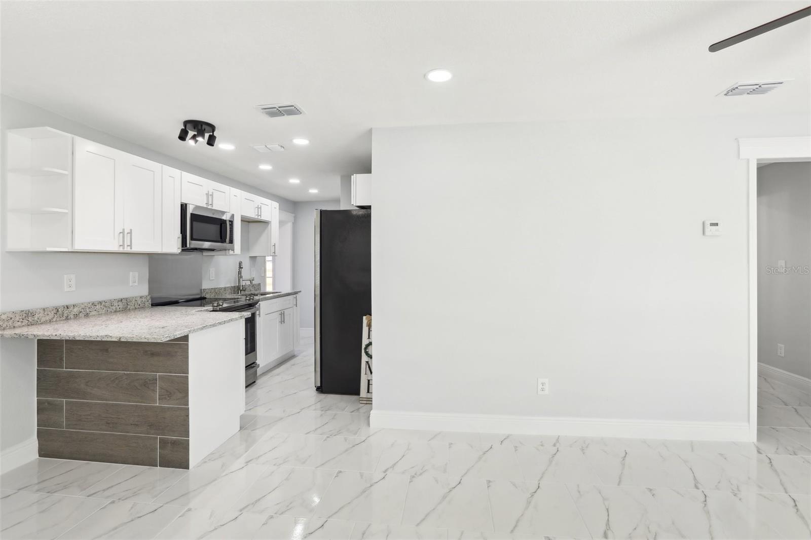 4208 E SANDALWOOD CIR S, TAMPA, FL, 33617