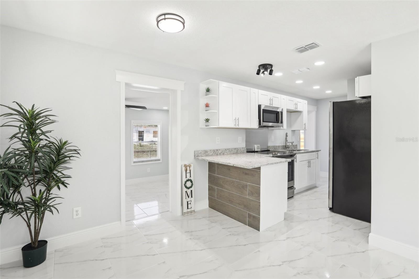 4208 E SANDALWOOD CIR S, TAMPA, FL, 33617