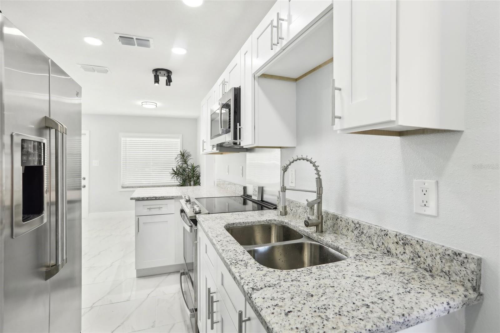 4208 E SANDALWOOD CIR S, TAMPA, FL, 33617