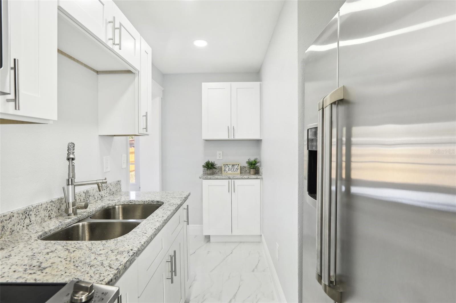 4208 E SANDALWOOD CIR S, TAMPA, FL, 33617