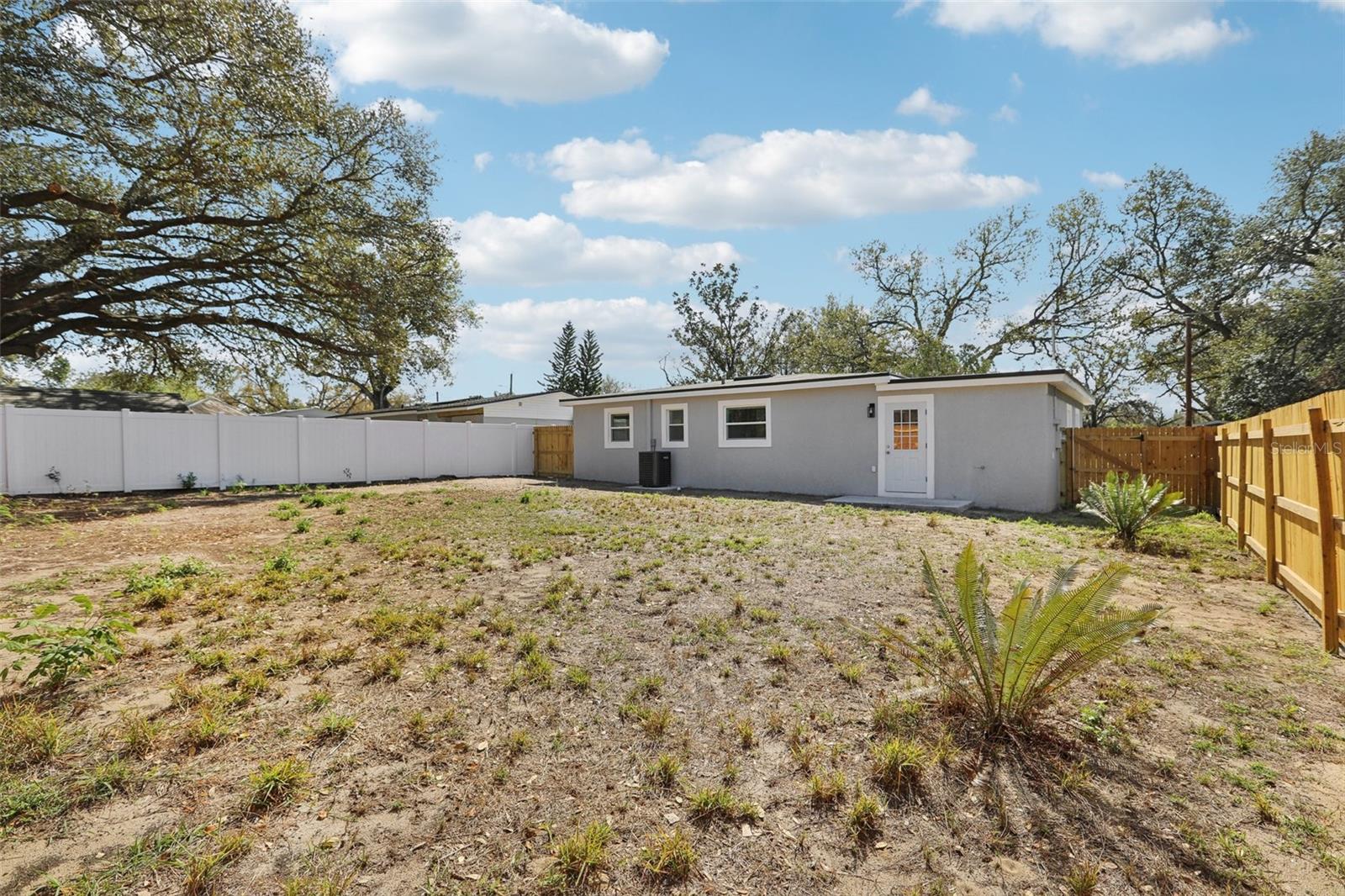 4208 E SANDALWOOD CIR S, TAMPA, FL, 33617