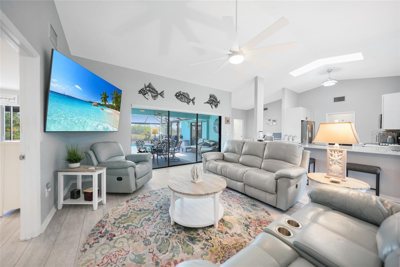 15652 RUSTON CIR, PORT CHARLOTTE, FL, 33981