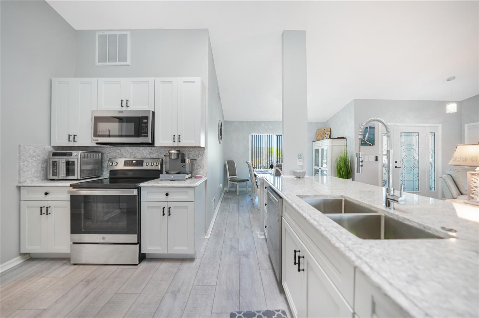 15652 RUSTON CIR, PORT CHARLOTTE, FL, 33981