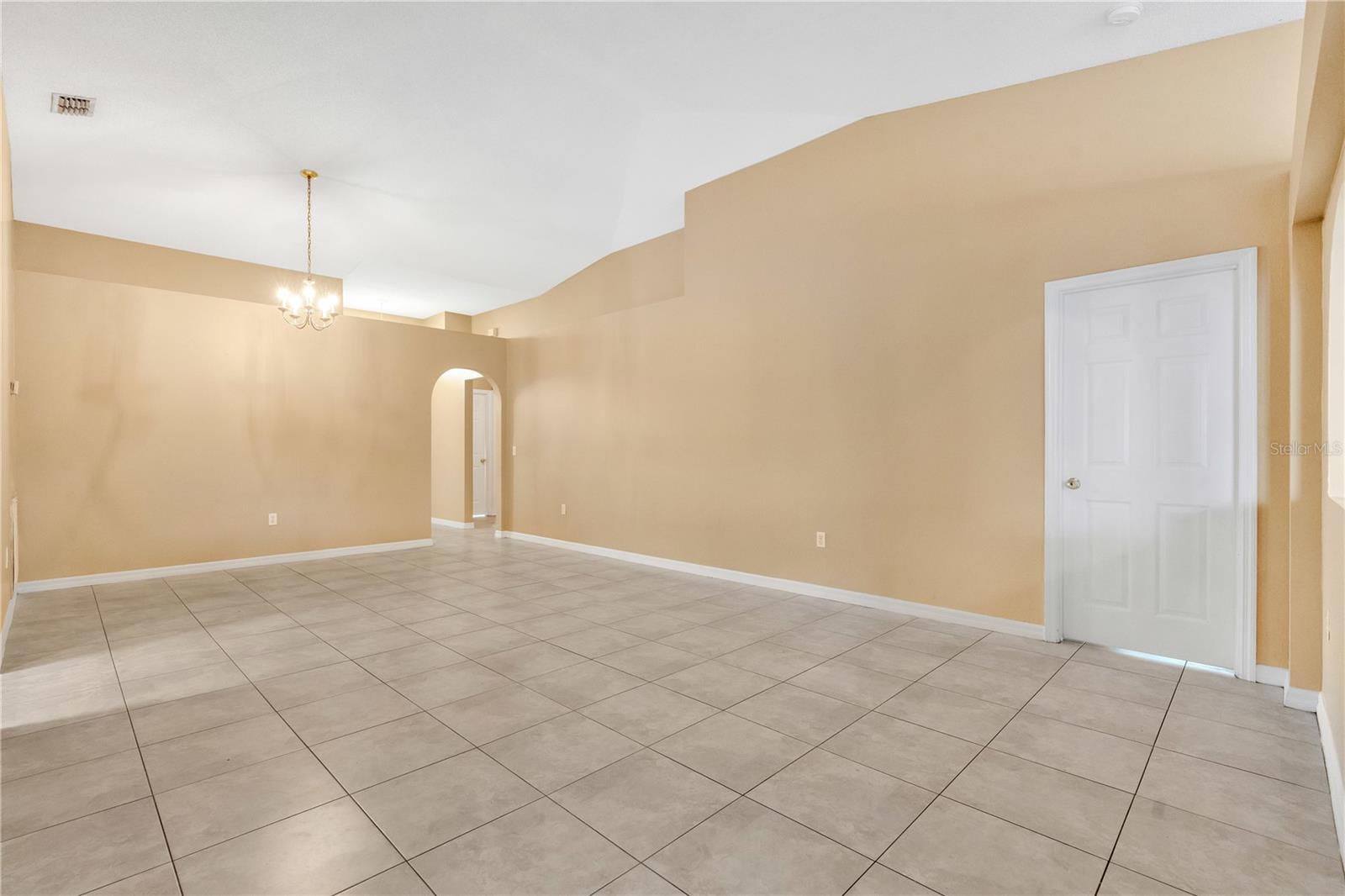 3001 BELLINGHAM DR, ORLANDO, FL, 32825