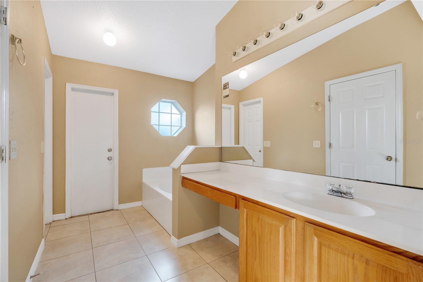 3001 BELLINGHAM DR, ORLANDO, FL, 32825