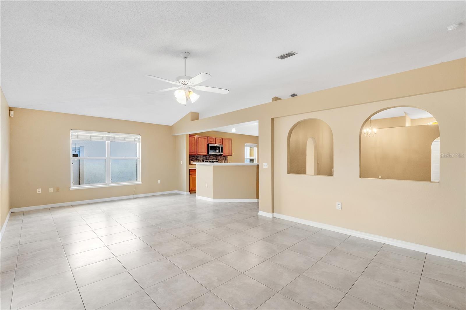 3001 BELLINGHAM DR, ORLANDO, FL, 32825